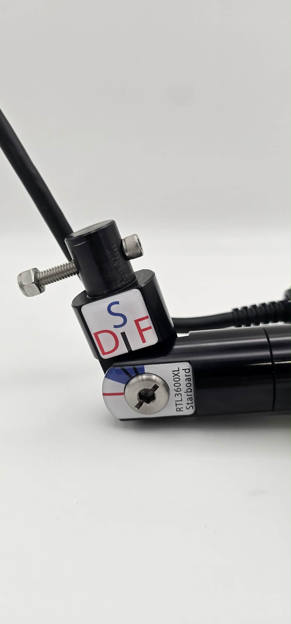 RTL3600XL  Lowrance ActiveTarget XL  Multi-View Transducer "Pole Mount"