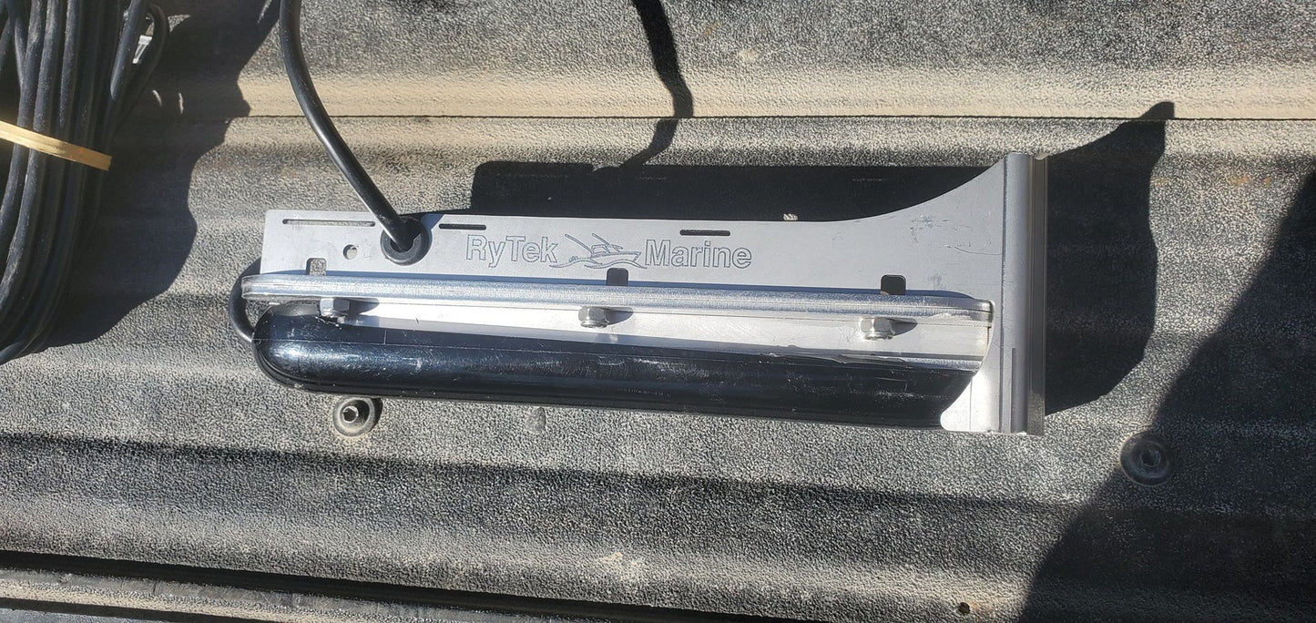 RTL4500 Lowrance Tripleshot Auxiliary Transducer Mount